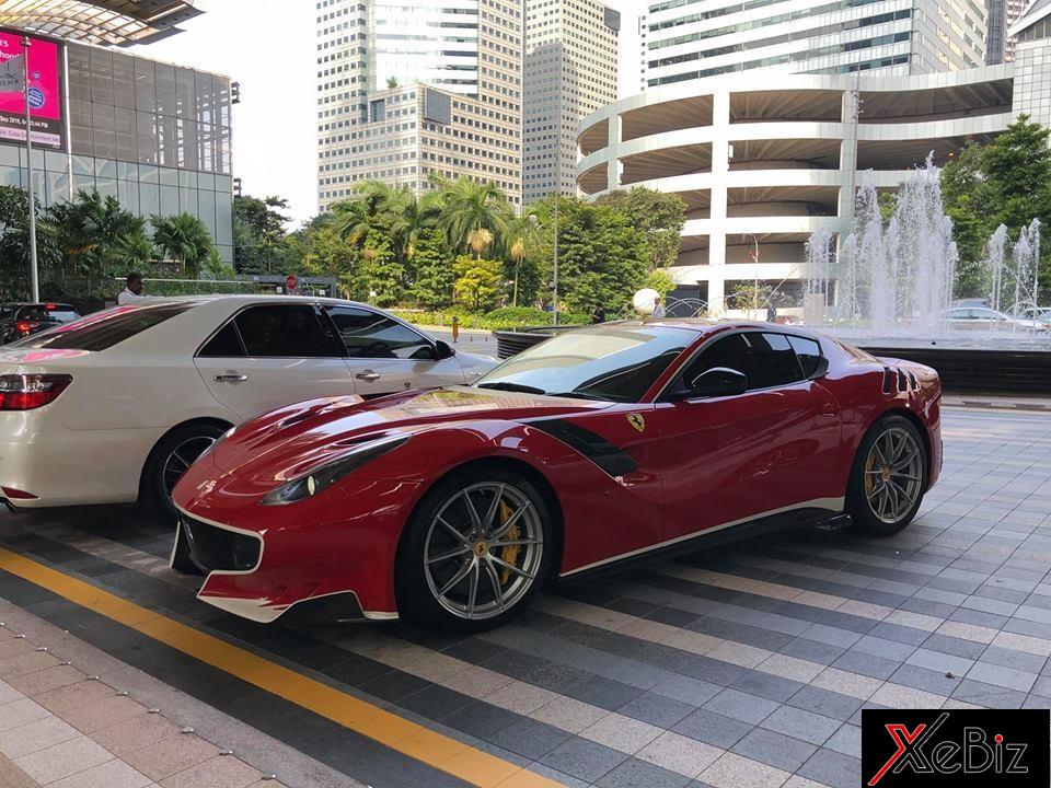 Đây là 1 trong 799 chiếc Ferrari F12tdf được sản xuất trên thế giới Đây là 1 trong 799 chiếc Ferrari F12tdf được sản xuất trên thế giới