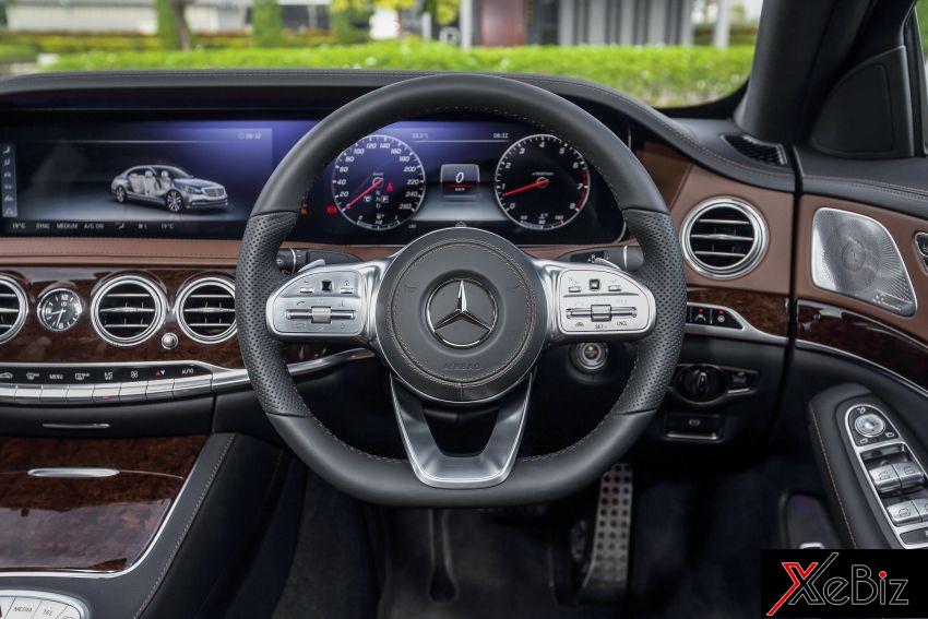 Các thông tin trên màn hình kỹ thuật số 12,3 inch được sắp xếp lại