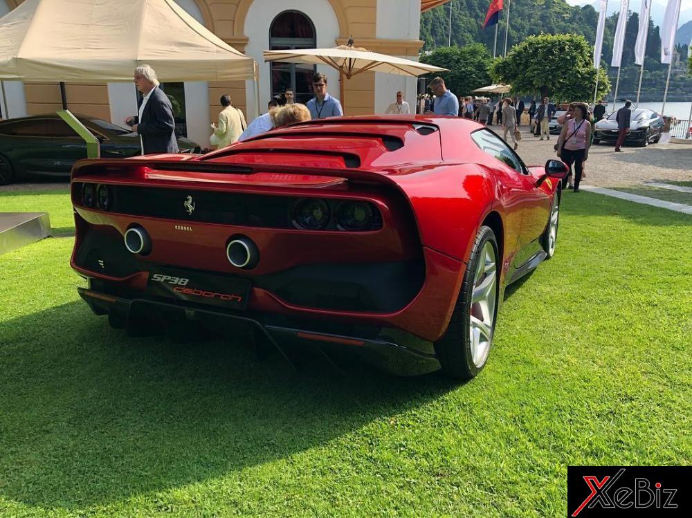 Ferrari SP38 Deborah được sơn màu đỏ Deborah Red