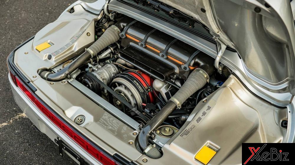 Porsche 959 Komfort được trang bị động cơ 2.85 lít, tăng áp kép, sản sinh công suất tối đa 444 mã lực Porsche 959 Komfort được trang bị động cơ 2.85 lít, tăng áp kép, sản sinh công suất tối đa 444 mã lực