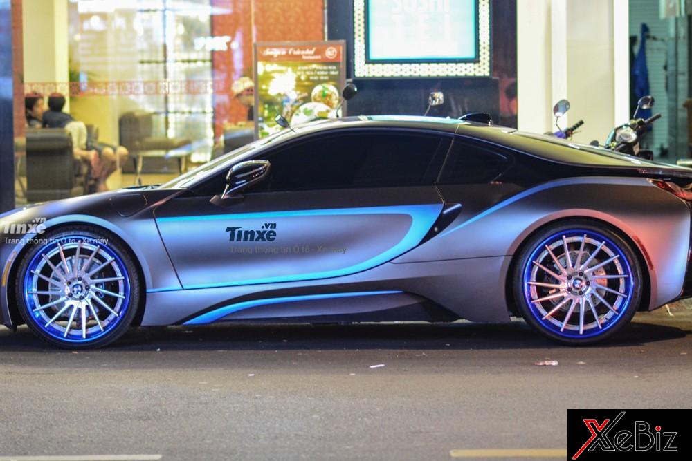 Chiếc BMW i8 này được chủ nhân độ lại mâm đa chấu