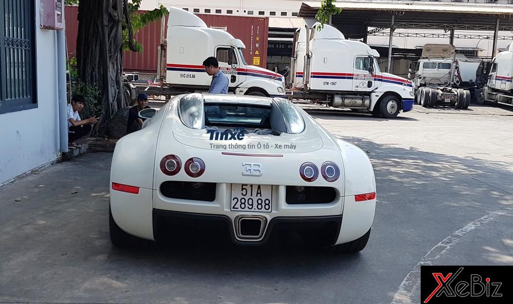 Đến tháng 9/2016, Minh Nhựa bất ngờ rao bán dàn siêu xe khủng trên nhằm thay máu garage của mình. Sau đó, doanh nhân 8X mua cặp siêu xe Lamborghini Aventador LP750-4 SV và McLaren 650S Spider có ngoại thất đồng màu. Đáng nể nhất là 1 ngày sau đó, Minh Nhựa kheo video khui công thần gió Pagani Huayra có giá bán 78 tỷ Đồng. Hiện Minh Nhựa đã bán chiếc McLaren 650S Spider màu xanh dương.