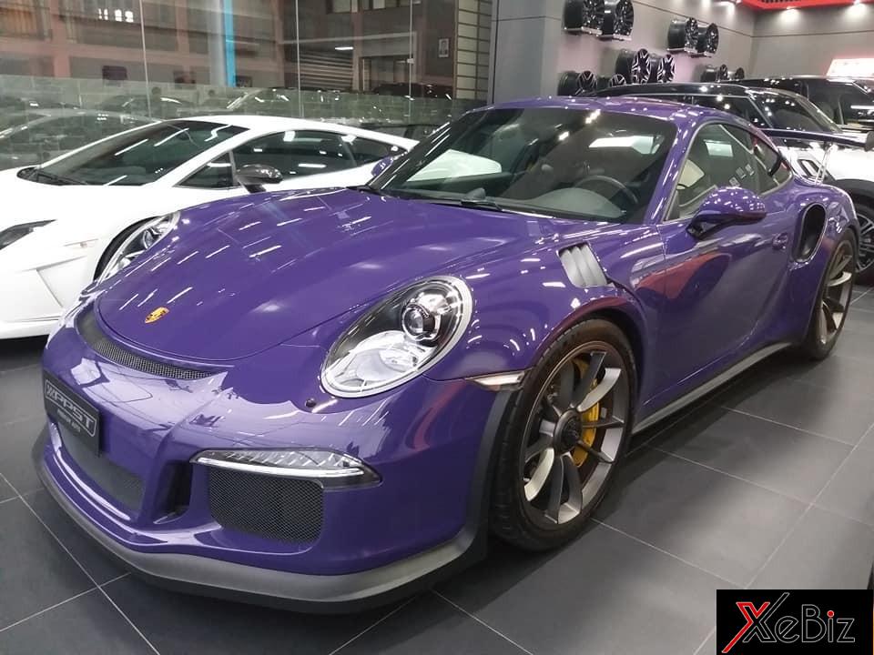 Porsche 911 GT3 RS nổi bật với ngoại thất sơn màu tím Porsche 911 GT3 RS nổi bật với ngoại thất sơn màu tím