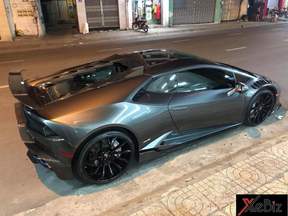 Lamborghini Huracan LP610-4 độ khủng nhất Việt Nam của người yêu xe tại Bạc Liêu khoe dáng trên đường phố Sài thành