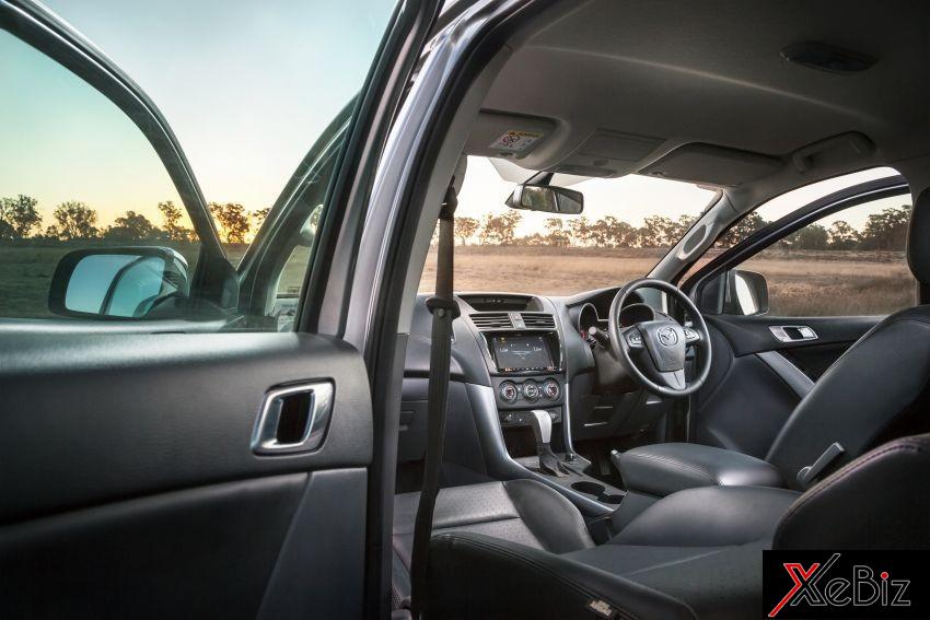 Nội thất của Mazda BT-50 2018 bản Úc