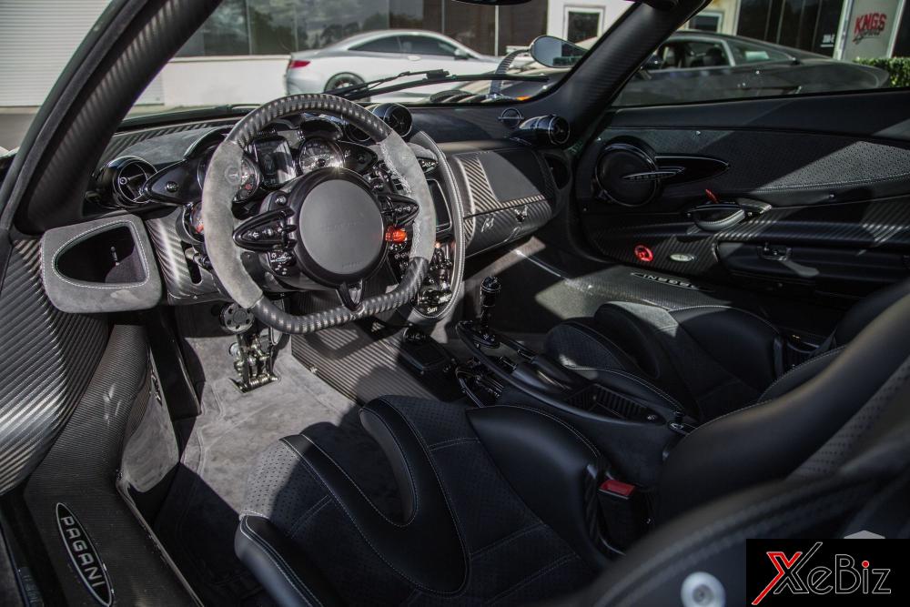 Đây là nội thất siêu xe Pagani Huayra BC đang được rao bán