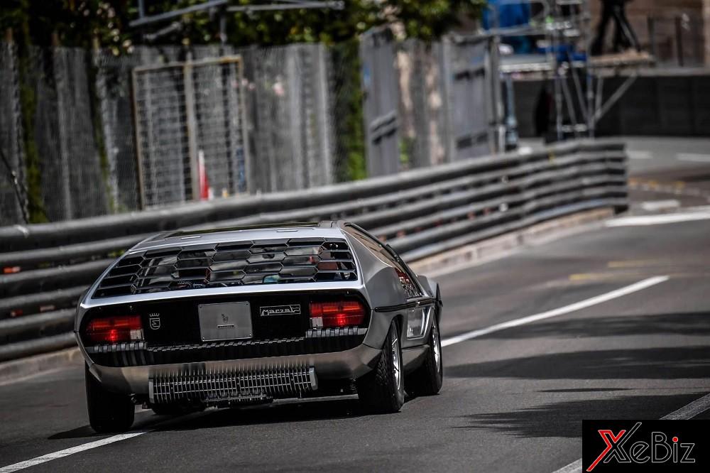 Cửa chớp phía sau của Lamborghini Marzal