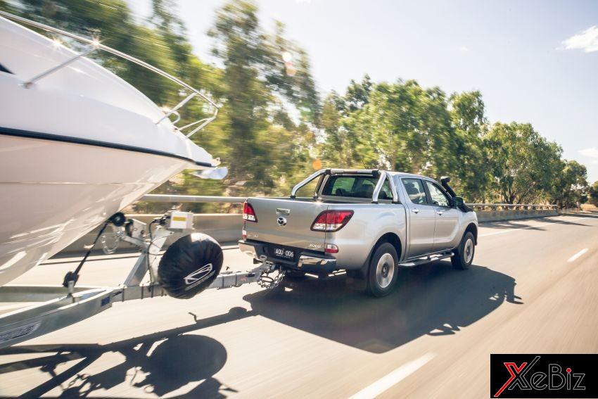 Mazda BT-50 2018 có giá mềm tại Úc