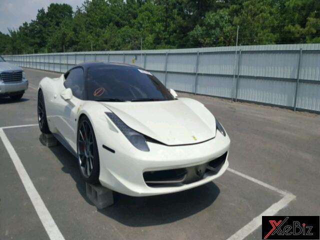 Rao bán chiếc Ferrari 458 Italia bị ngập nước Ferrari 458 Italia bị ngập nước