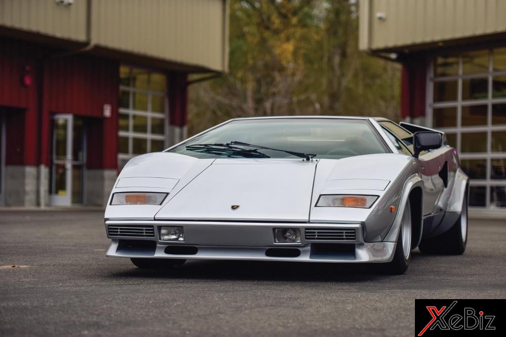 Một chiếc Lamborghini Countach LP400 S Series II sẽ có mặt tại buổi đấu giá do hãng RMSothebys tổ chức tại Monterey, California, Mỹ vào 2 ngày 24-25/8 tới đây. 