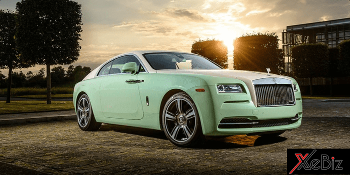 Rolls-Royce Wraith có màu xanh ngọc  Rolls-Royce Wraith sở hữu màu sơn Fux Intense Jade Pearl
