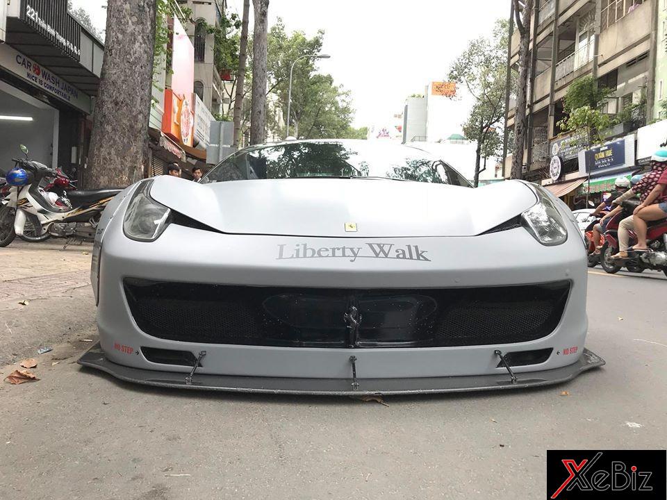 Ferrari 458 Italia độ Liberty Walk độc nhất Việt Nam mới xuất hiện trên đường phố Sài thành vào chiều qua