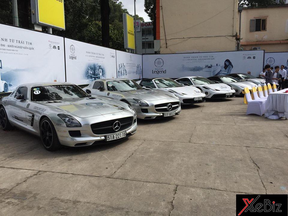 Sau khi cho các siêu xe tham dự vào hành trình từ trái tim, Chủ tịch Trung Nguyên tiếp tục show dàn siêu xe của mình tại nhà văn hoá Thanh Niên vào cuối tuần qua Sau khi cho các siêu xe tham dự vào hành trình từ trái tim, Chủ tịch Trung Nguyên tiếp tục show dàn siêu xe của mình tại nhà văn hoá Thanh Niên vào cuối tuần qua