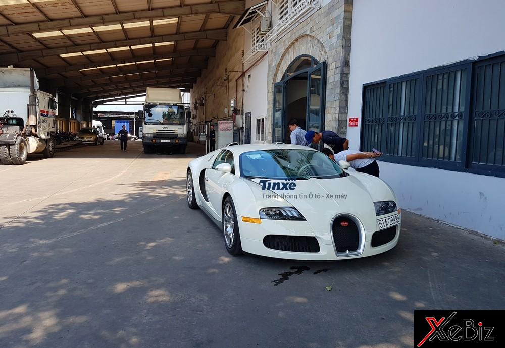 Sự có mặt của chiếc Bugatti Veyron tại một trạm đăng kiểm quận Thủ Đức, Tp.HCM