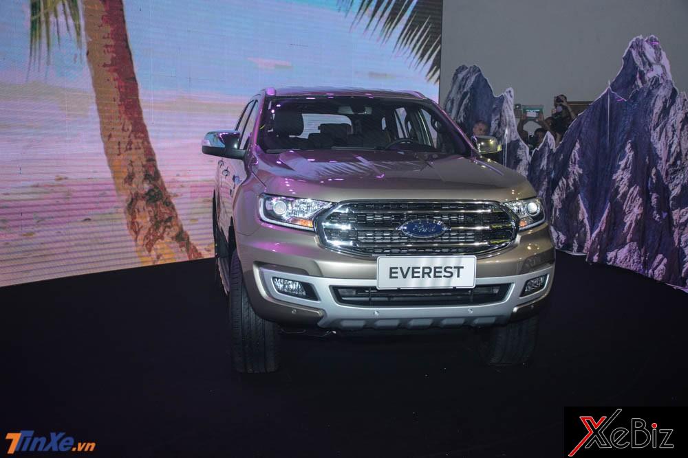 Ford Everest 2018 ra mắt Việt Nam