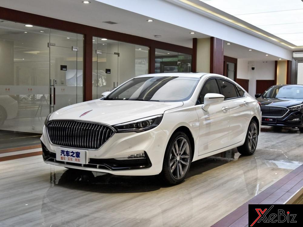 Phía trước của Hồng Kỳ H5