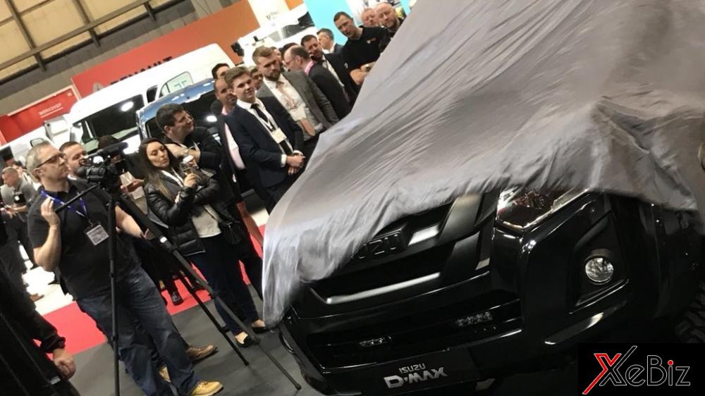 Isuzu D-Max Arctic Trucks Stealth được vén màn trong triển lãm xe thương mại tại Anh Isuzu D-Max Arctic Trucks Stealth được vén màn trong triển lãm xe thương mại tại Anh