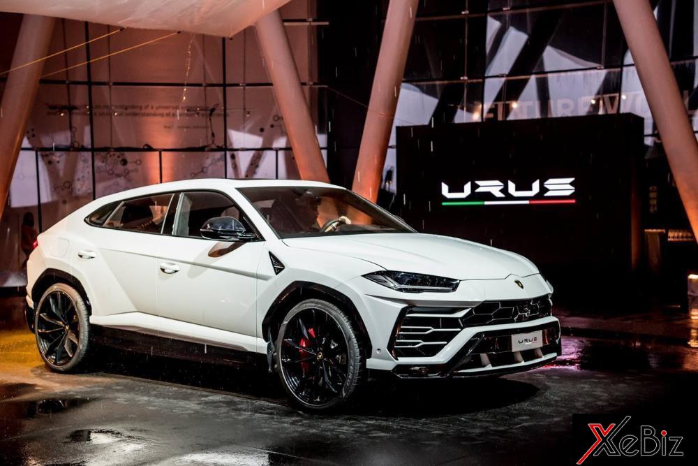 Lamborghini Urus được giới thiệu với nhà giàu Singapore