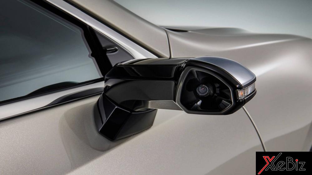 Camera nhìn sau này sẽ được áp dụng đầu tiên cho mẫu Lexus ES