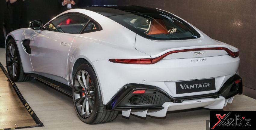 Aston Martin V8 Vantage 2018 dùng chung cơ sở gầm bệ với DB11 Aston Martin V8 Vantage 2018 dùng chung cơ sở gầm bệ với DB11