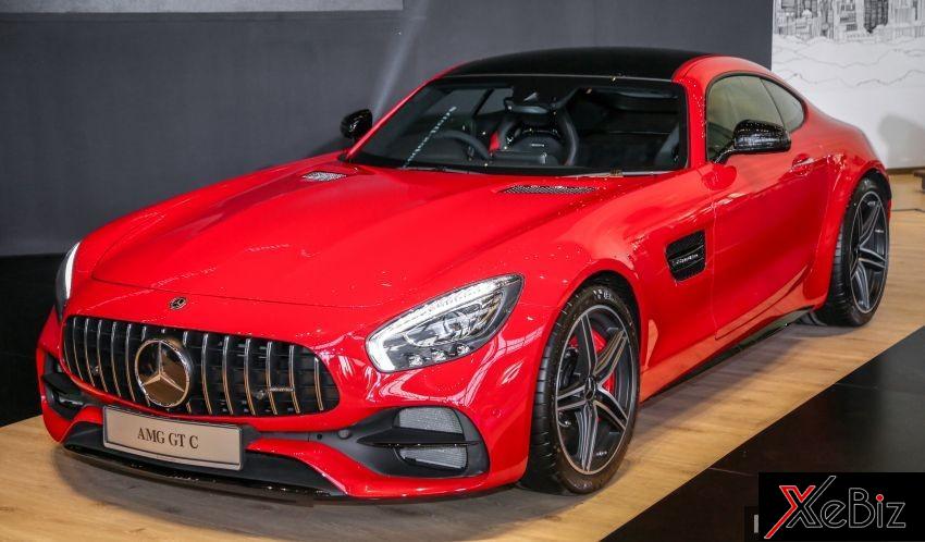 Mercedes-AMG GT C ra mắt tại triển lãm Detroit 2017 và nằm giữa phân khúc của GT S và GT R Mercedes-AMG GT C ra mắt tại triển lãm Detroit 2017 và nằm giữa phân khúc của GT S và GT R
