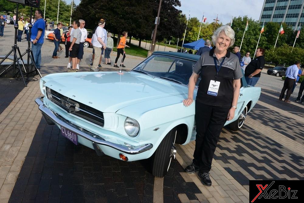 Bà Wise và chiếc Ford Mustang 1964 của mình