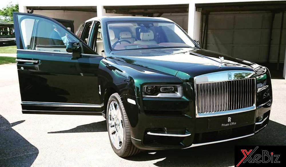 Ngẩn ngơ với bộ áo xanh ngọc lục bảo của SUV siêu sang Rolls-Royce Cullinan Ngẩn ngơ với bộ áo xanh ngọc lục bảo của SUV siêu sang Rolls-Royce Cullinan