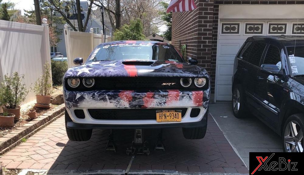 Những chiếc xe thể thao hay siêu xe ngày nay dễ dàng có bộ áo không đụng hàng nhờ phương pháp dán đề-can chỉ trong khoảng 5 đến 10 tiếng thi công