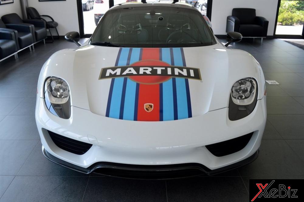 Rao bán Porsche 918 Spyder mới lăn bánh chỉ 72 km với giá cắt cổ