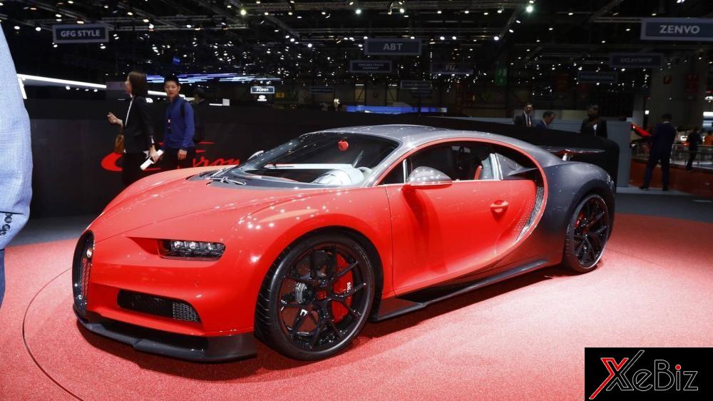 Sau khi giới thiệu Bugatti Chiron Sport, hãng siêu xe Pháp được cho sẽ trình làng một phiên bản giới hạn khác của Chiron trong tháng 8 này. Sau khi giới thiệu Bugatti Chiron Sport, hãng siêu xe Pháp được cho sẽ trình làng một phiên bản giới hạn khác của Chiron trong tháng 8 này.
