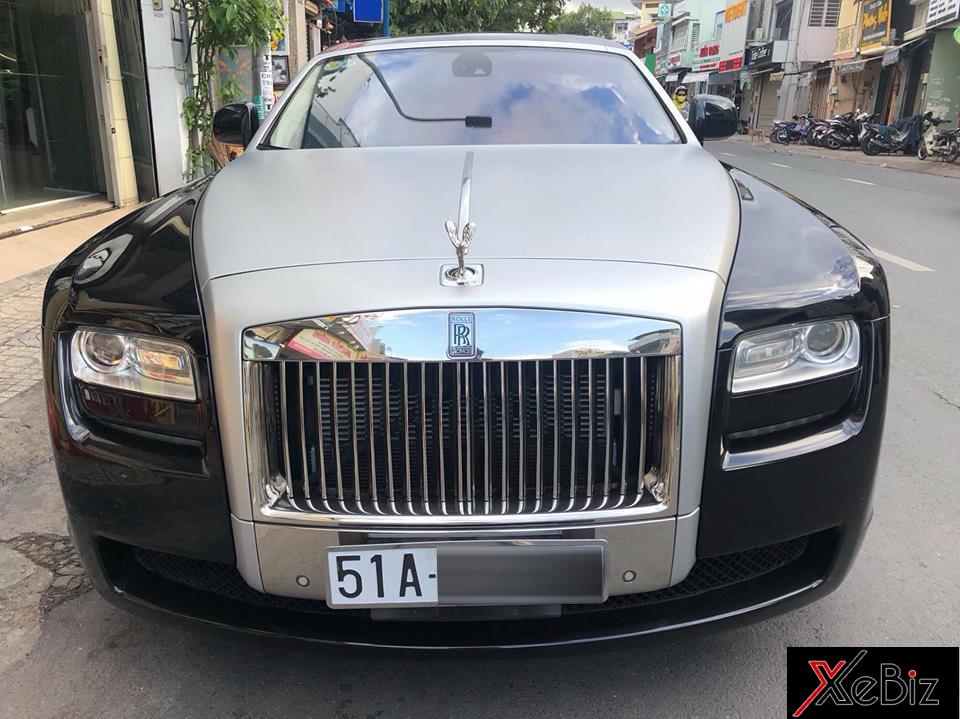 Rolls-Royce Ghost được định vị dưới mẫu xe siêu sang Phantom nên phù hợp hơn với các doanh nhân trẻ tuổi cũng như các tiểu thư Rolls-Royce Ghost được định vị dưới mẫu xe siêu sang Phantom nên phù hợp hơn với các doanh nhân trẻ tuổi cũng như các tiểu thư