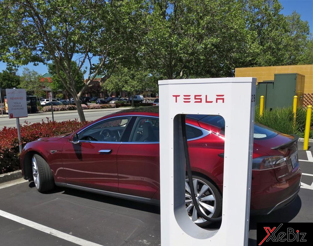 Tesla mở rộng mạng lưới sạc điện ở đô thị Tesla mở rộng mạng lưới sạc điện ở đô thị.