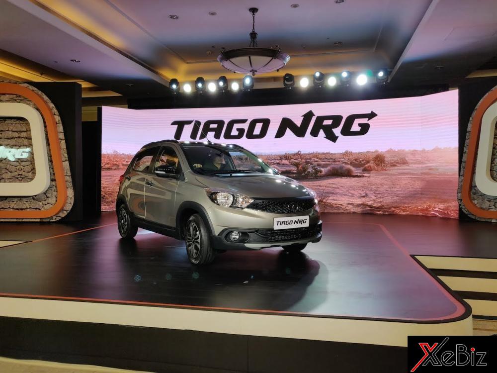 Tata Tiago NRG có ngoại hình lớn hơn so với phiên bản tiêu chuẩn Tata Tiago NRG có ngoại hình lớn hơn so với phiên bản tiêu chuẩn